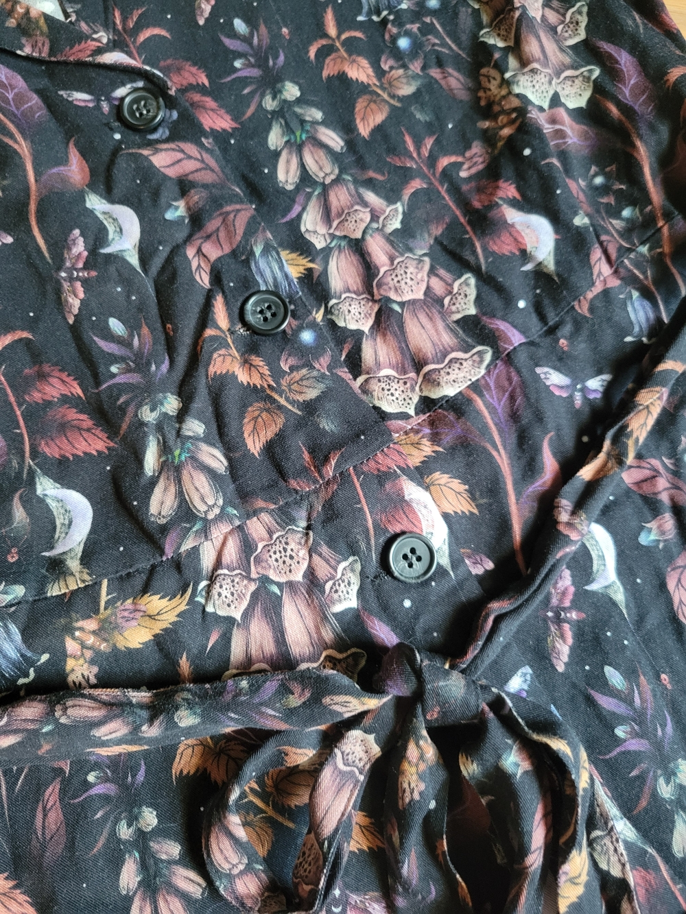 Disturbia Foxglove Midi Shirt Dress - Dark Floral Whimsigoth Size US 6 - Picture 3 of 11